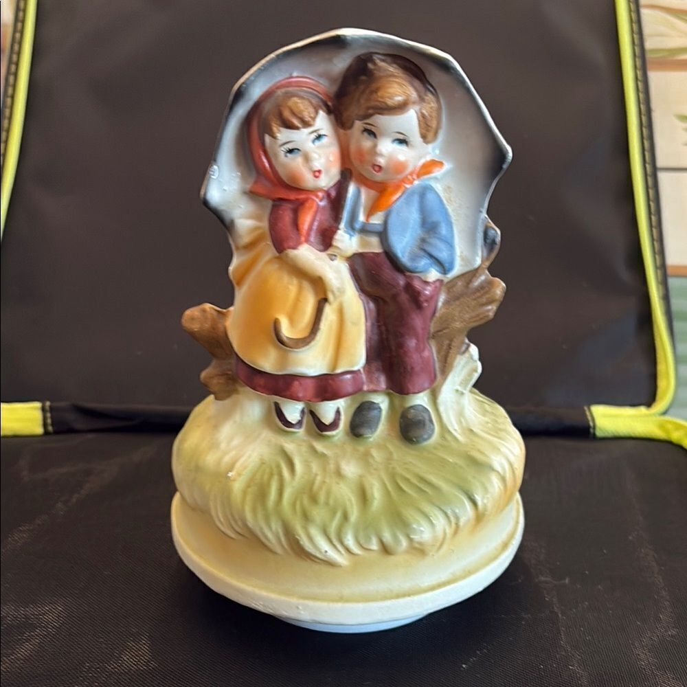 Vintage Japanese Music Box “Rain Falling On My Head” Boy and Girl Umbrella